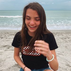 Meet your Posher, Hope